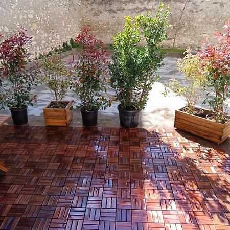 Superbe T2 Avec Grande Terrasse En Centre Ville A 5 Min A Pieds Des Arenes De Nimes Bagian luar foto